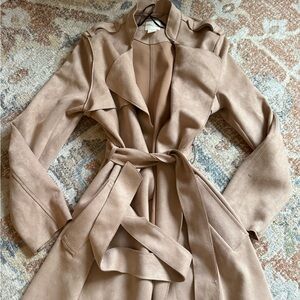 Elegant Women's Trench Coat